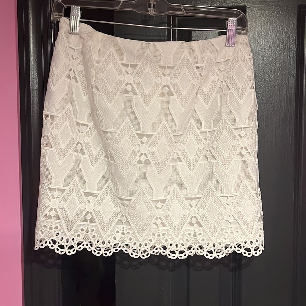 white lace skirt